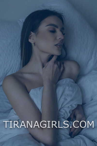 karina www.tiranagirls.com
