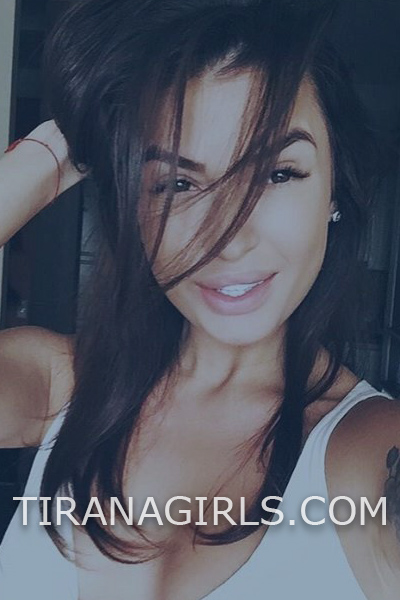 karo www.tiranagirls.com