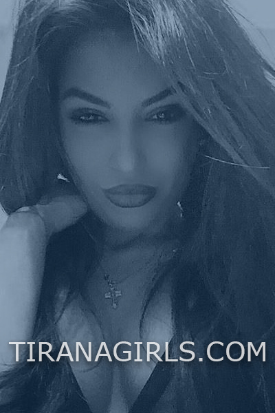 karo www.tiranagirls.com