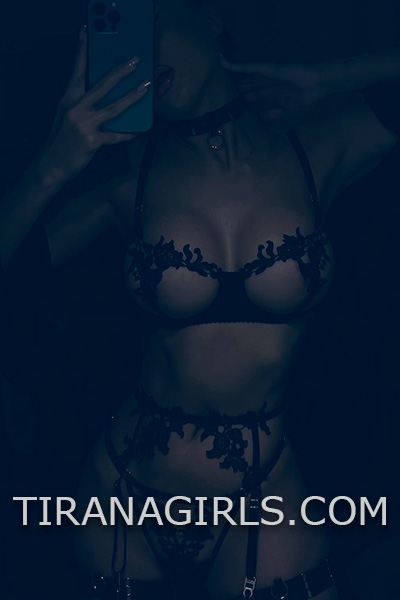 monika www.tiranagirls.com